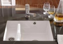 Villeroy & Boch Subway 60 - Lavello In Ceramica 55x44 Cm, CeramicPlus, Snow White 675801KG 8 Villeroy & Boch Subway 60 - Lavello In Ceramica 55x44 Cm, CeramicPlus, Snow White 675801KG -Forniture Per Attrezzature Da Cucina 0fa3e5dde48505a013903260