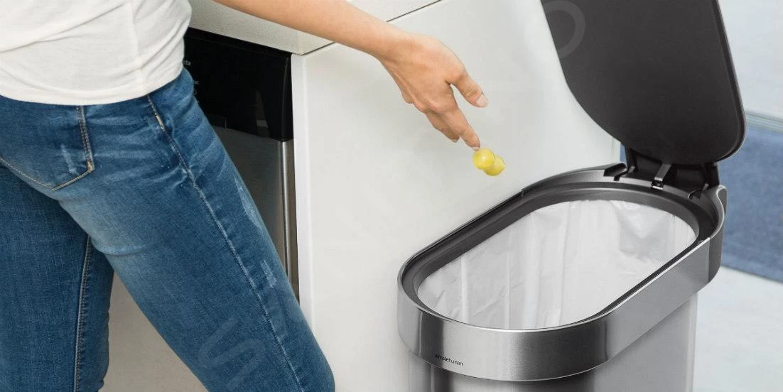 Simplehuman Pattumiere - Pattumiera Slim 45 L, Bianco CW2069 9 Simplehuman Pattumiere - Pattumiera Slim 45 L, Bianco CW2069 - immagine 7