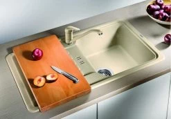 Blanco Accessori - Tagliere Favos, Faggio 225685 -Forniture Per Attrezzature Da Cucina ce11da075b31280adece503b